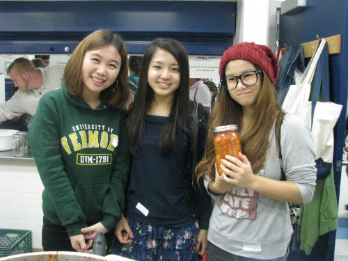 UVM students with kimchi