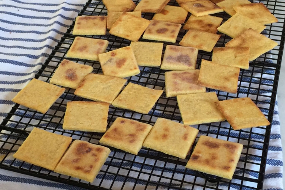 Vermont Cornmeal Cheese Crackers