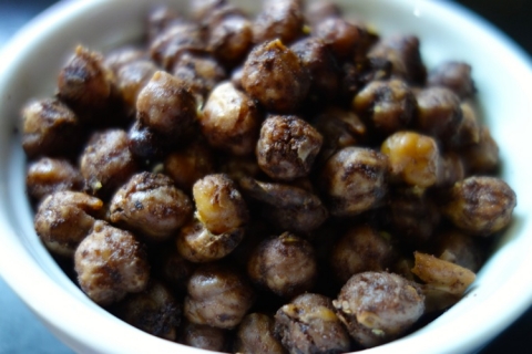 Roasted Jerk Chickpeas