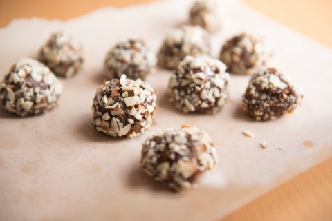 Nut Butter and Flax Powerballs