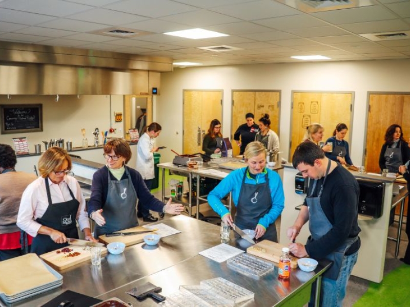 people in a cooking class